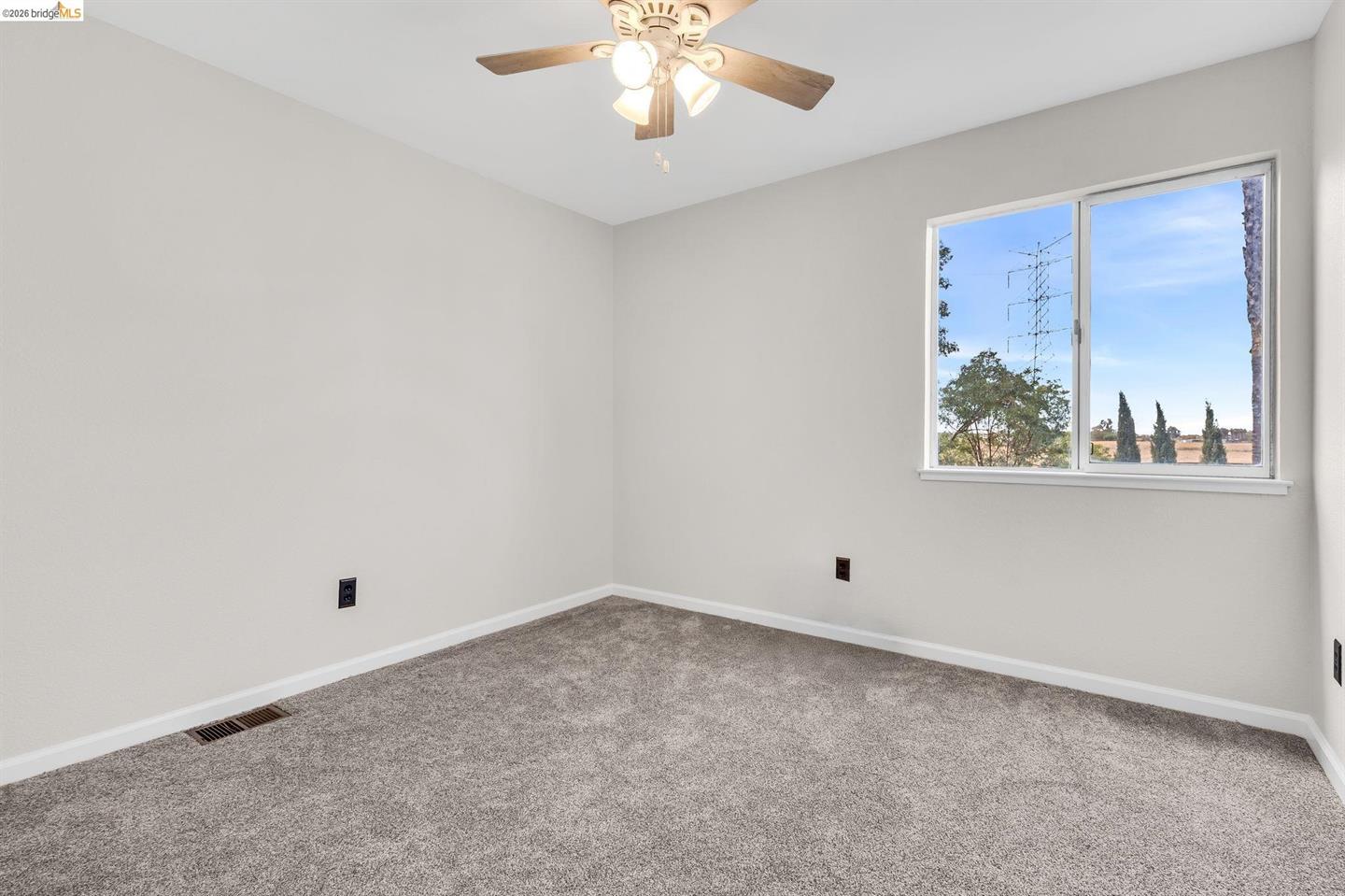 2158 Newport Ct photo 30