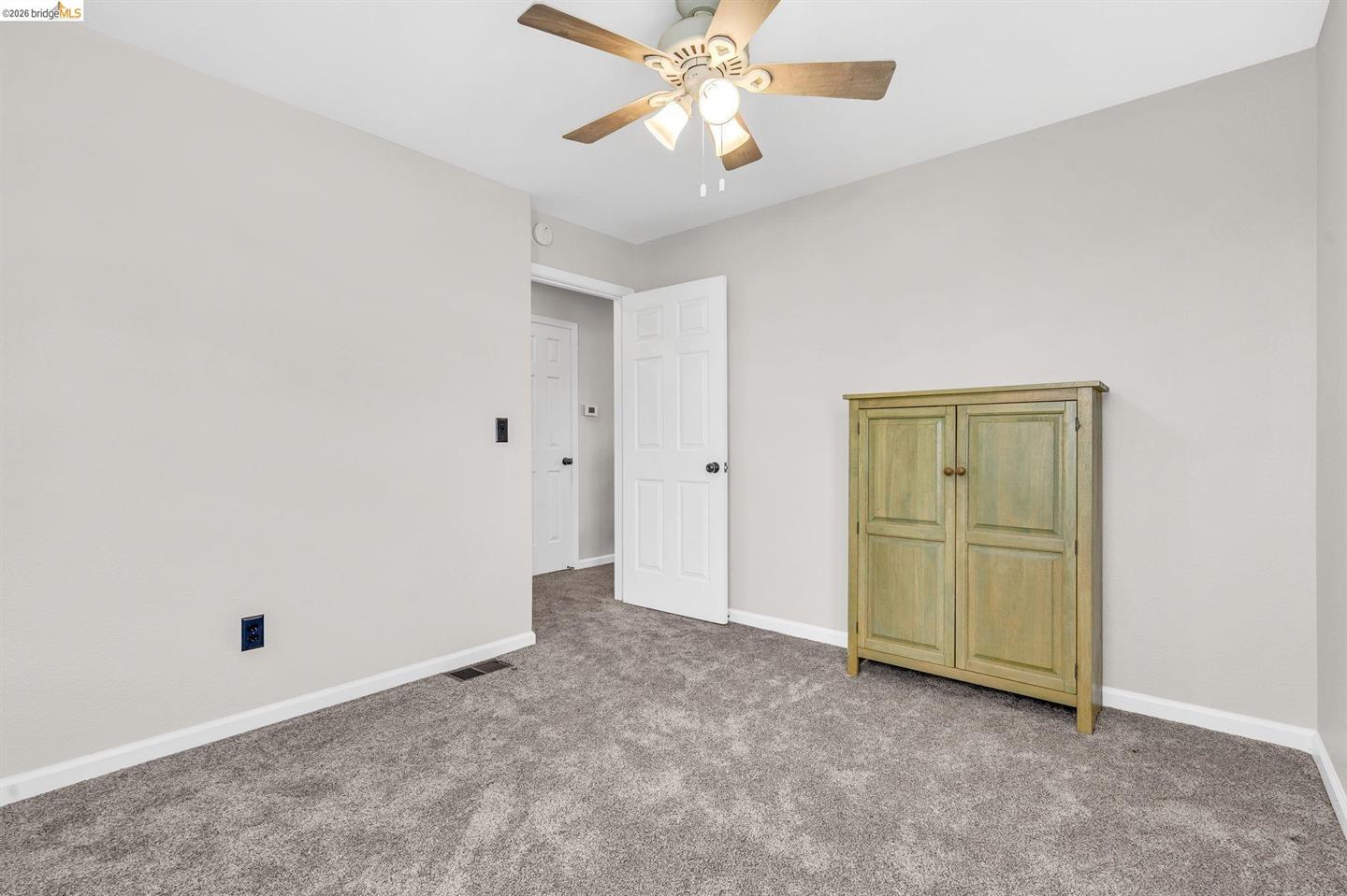 2158 Newport Ct photo 34