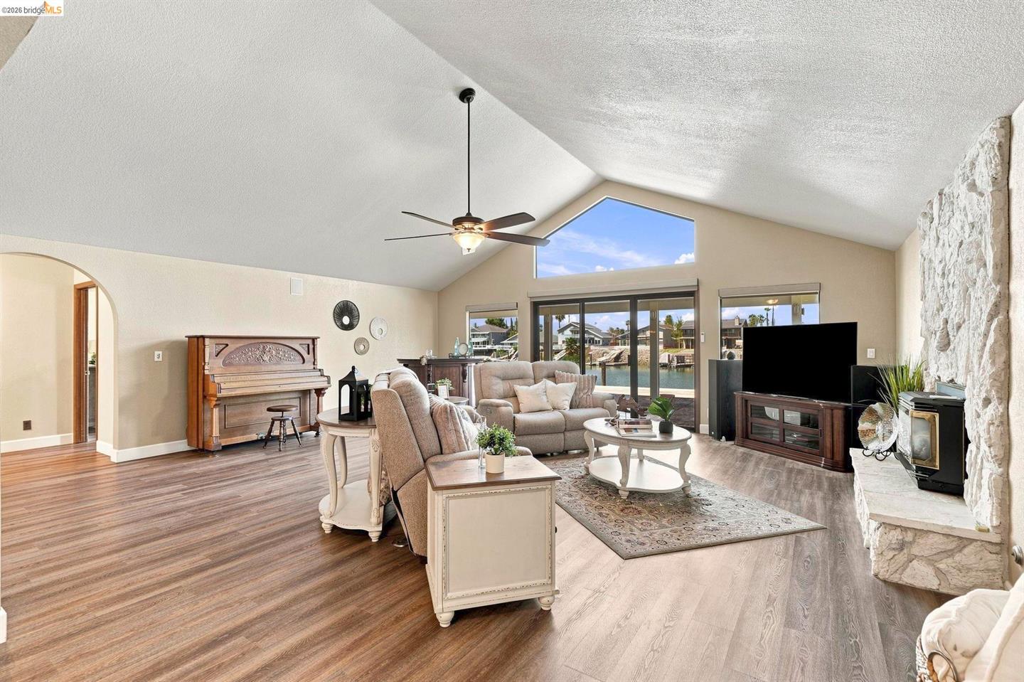 4841 Spinnaker Way photo 12