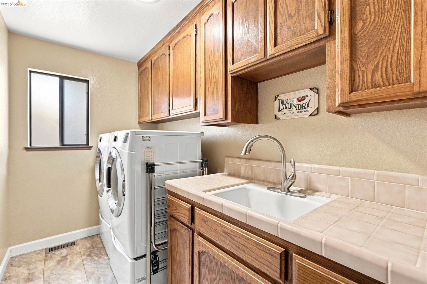4841 Spinnaker Way photo 14