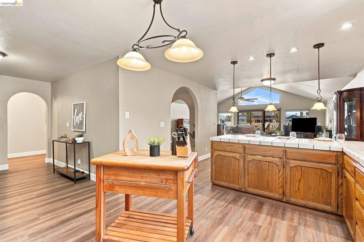 4841 Spinnaker Way photo 4