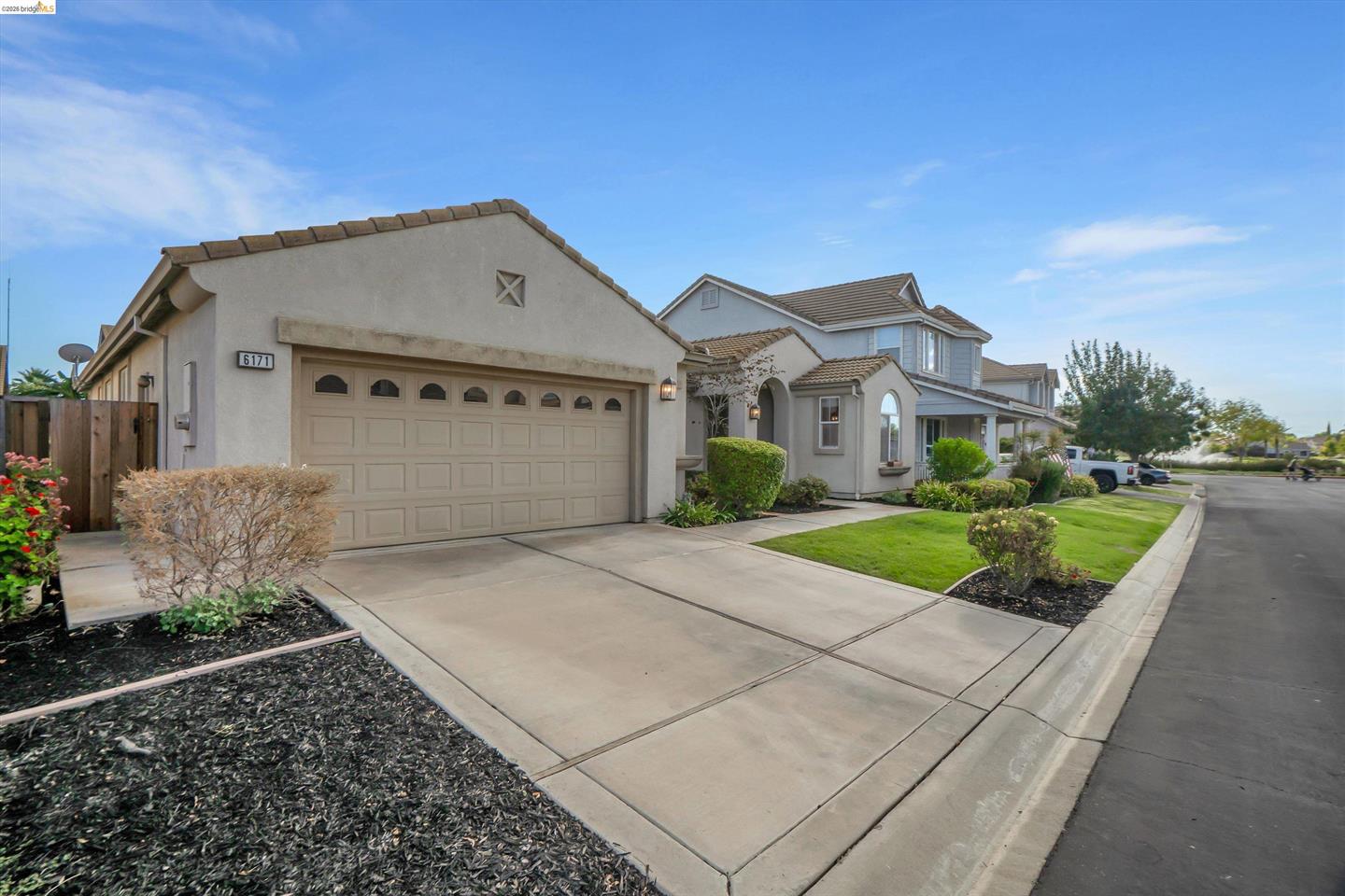 6171 Seneca Cir photo 4