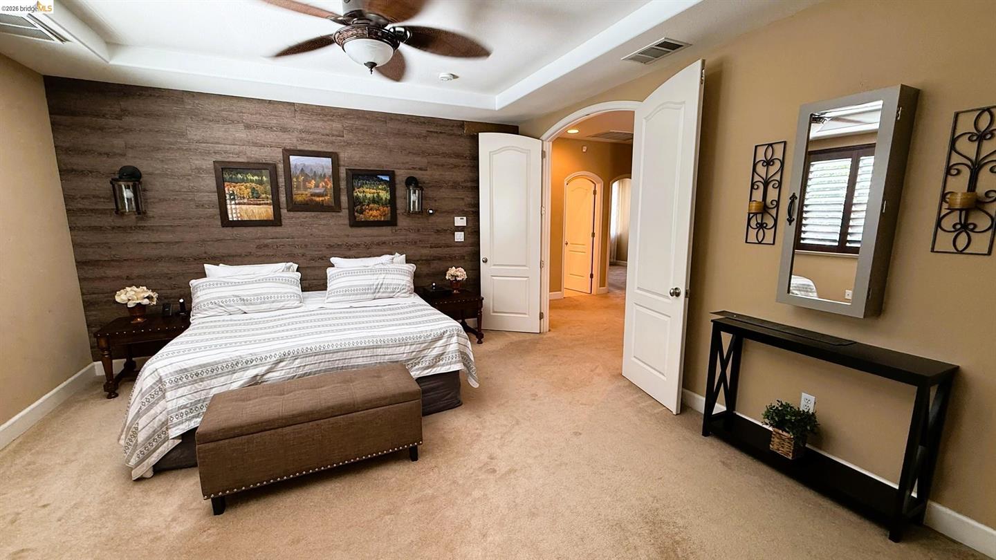 453 Emerson Court photo 26