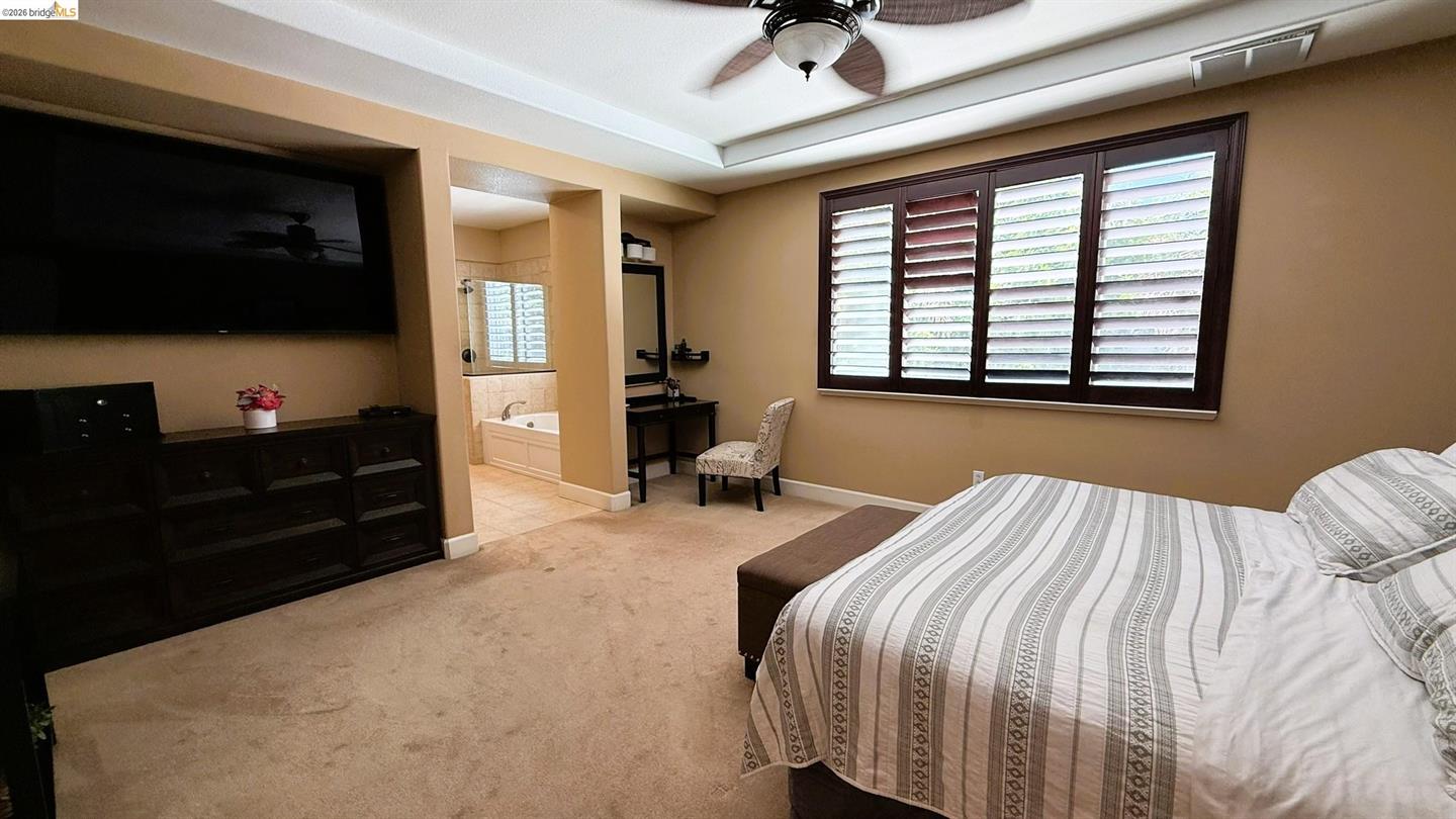 453 Emerson Court photo 27