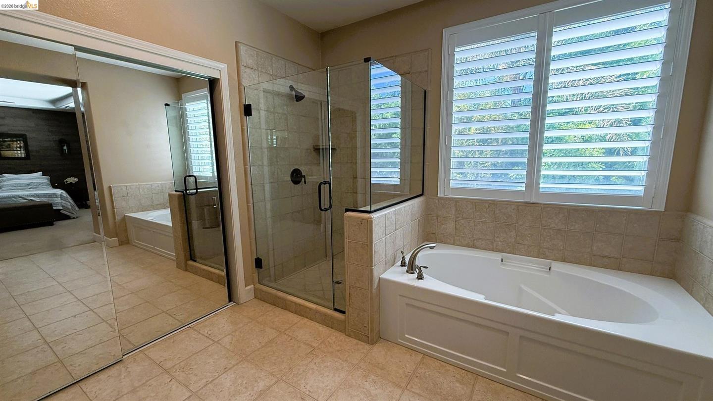 453 Emerson Court photo 29