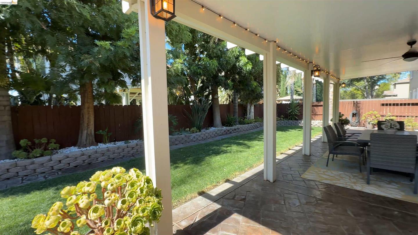453 Emerson Court photo 37