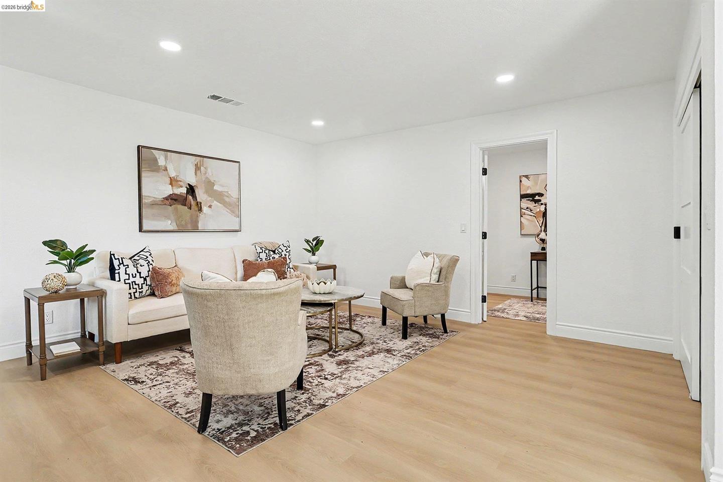 1036 Smith Ave photo 13