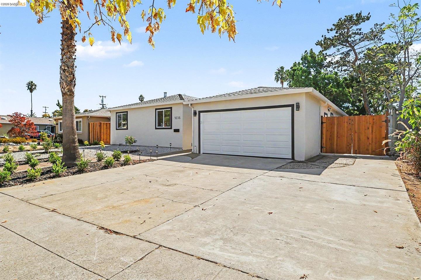 1036 Smith Ave photo 4