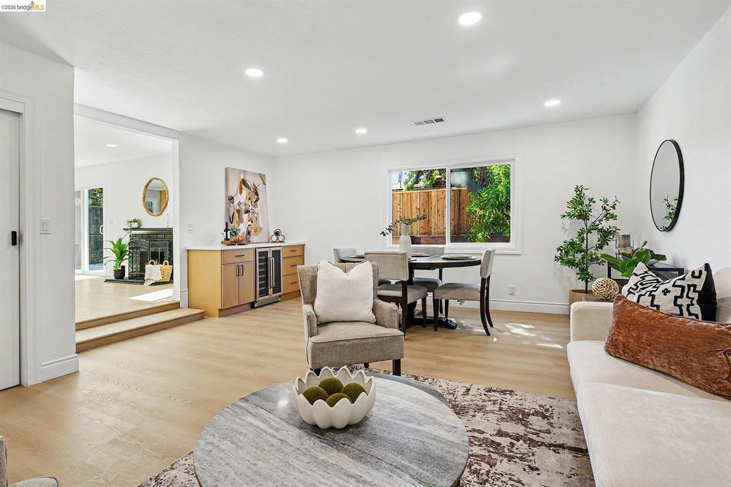 1036 Smith Ave photo 10