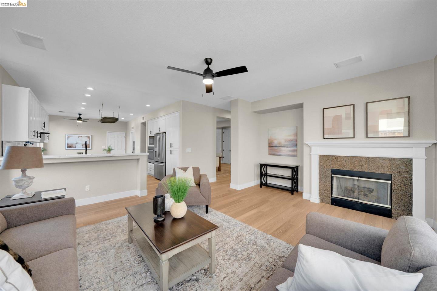 1060 Berkshire Ct photo 15