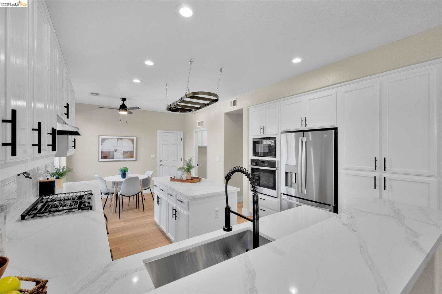 1060 Berkshire Ct photo 17