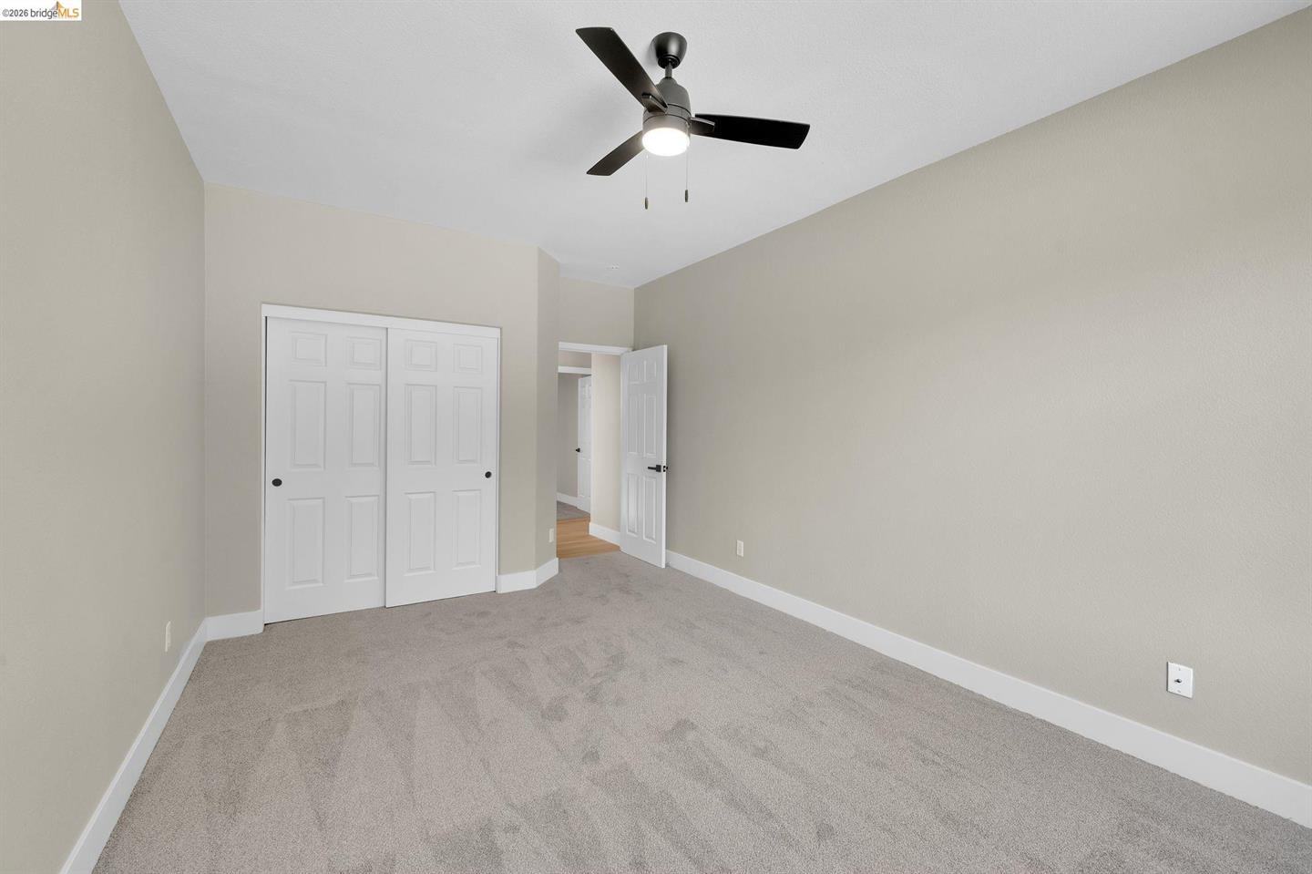 1060 Berkshire Ct photo 27