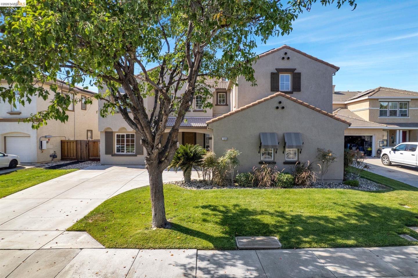 1060 Berkshire Ct photo 4