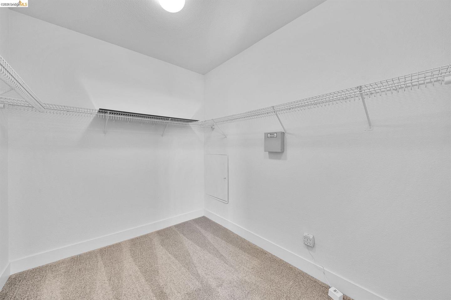1060 Berkshire Ct photo 35