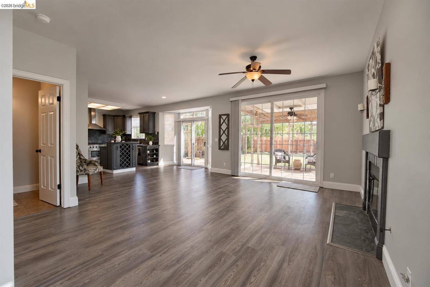 2413 Santa Cruz Ct photo 8