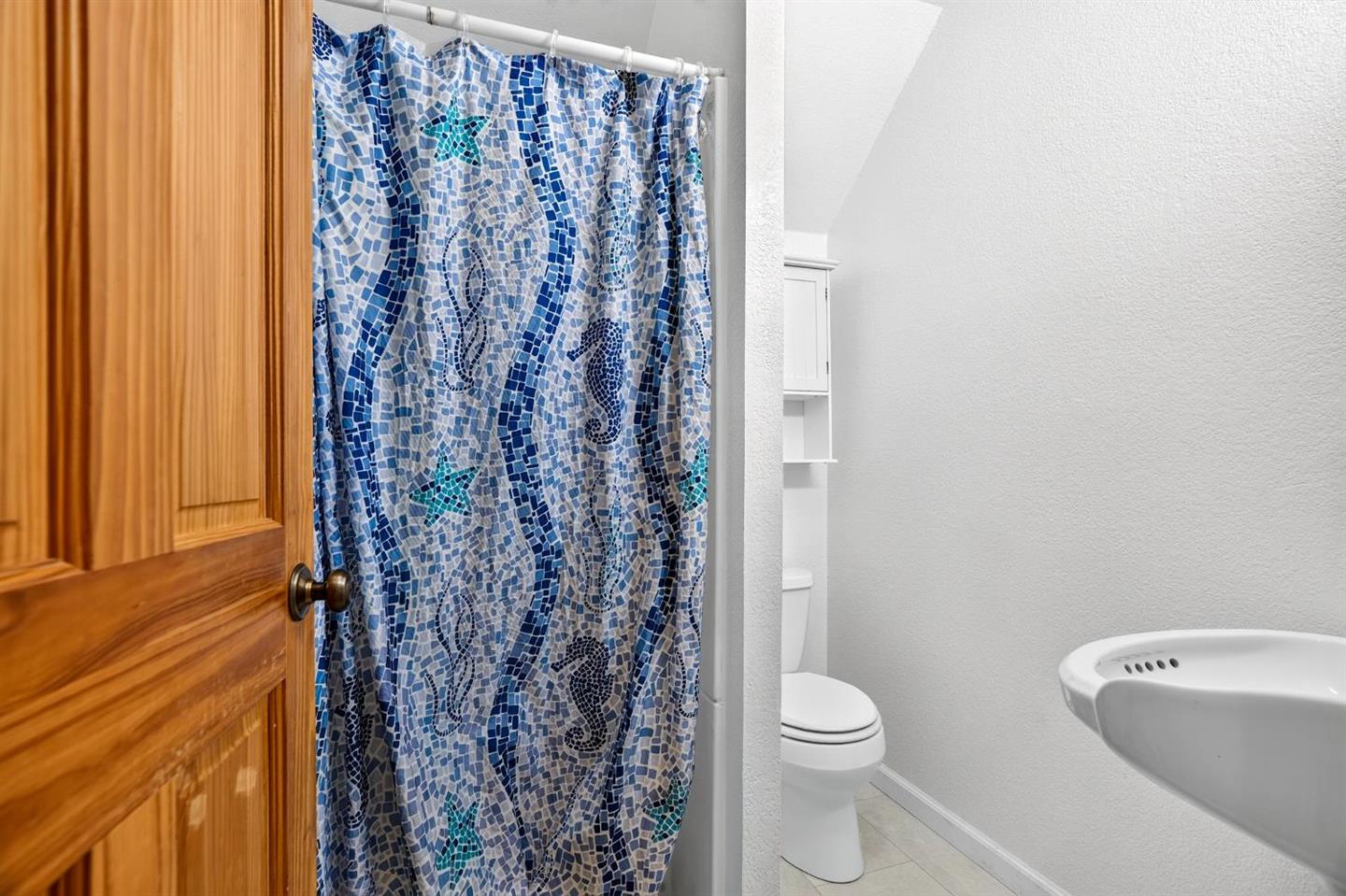2218 Newport Court photo 16