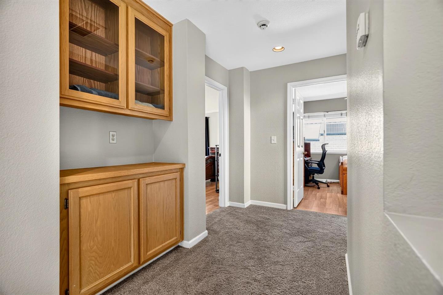 2218 Newport Court photo 20