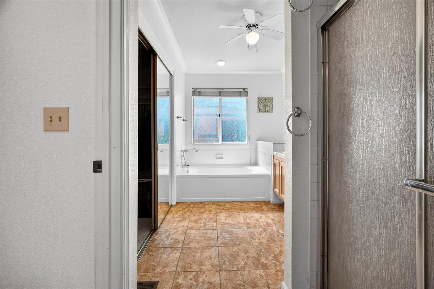 2218 Newport Court photo 22
