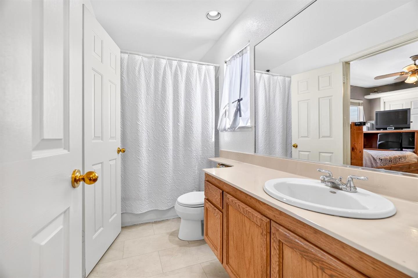 2218 Newport Court photo 26