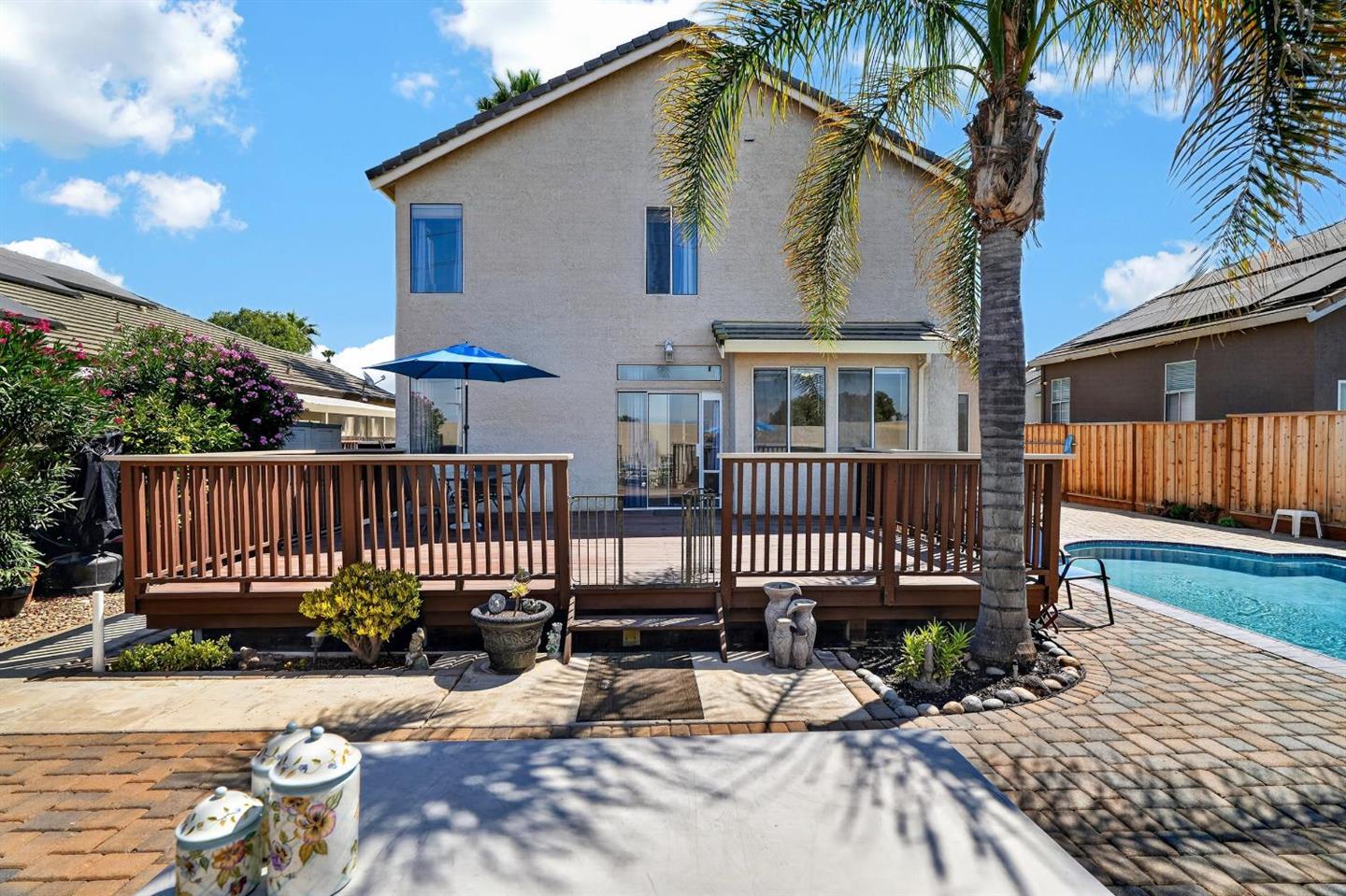 2218 Newport Court photo 30