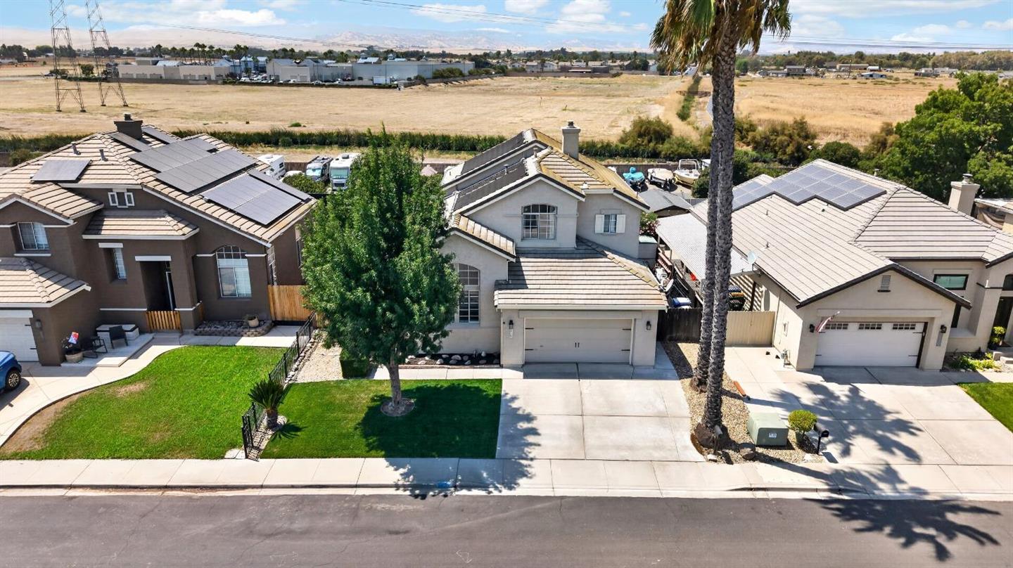 2218 Newport Court photo 36