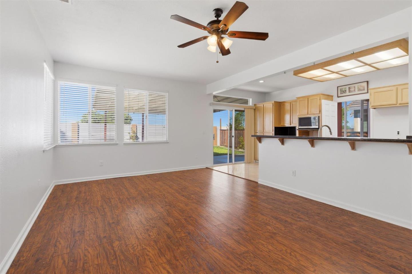 2236 NE Newport Court photo 21