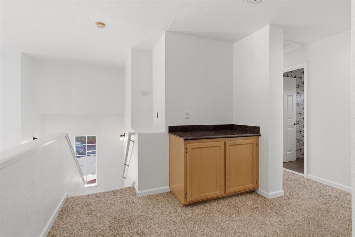 2236 NE Newport Court photo 25