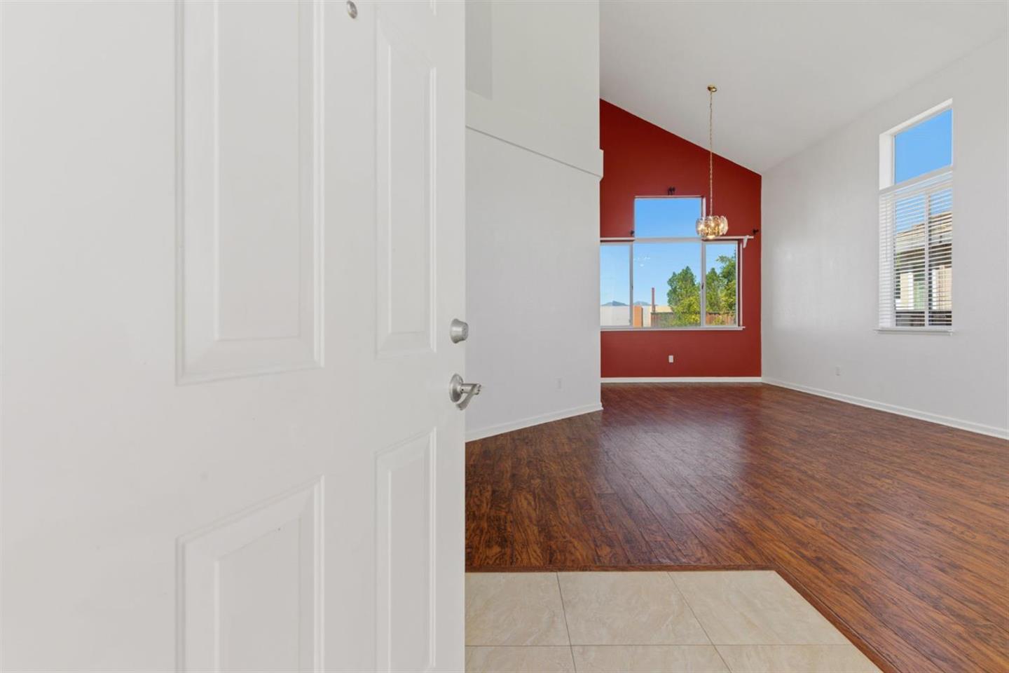 2236 NE Newport Court photo 6