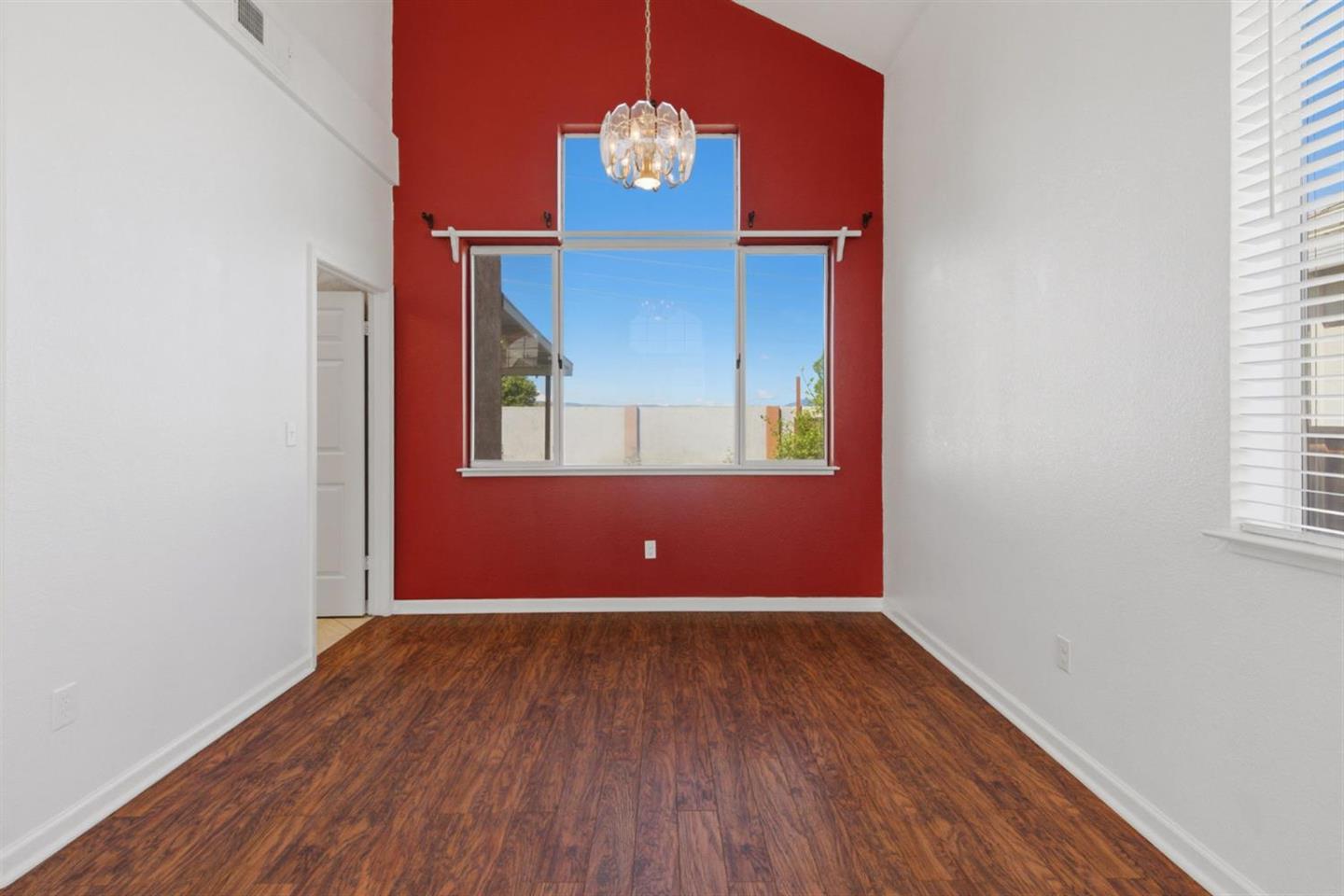 2236 NE Newport Court photo 10