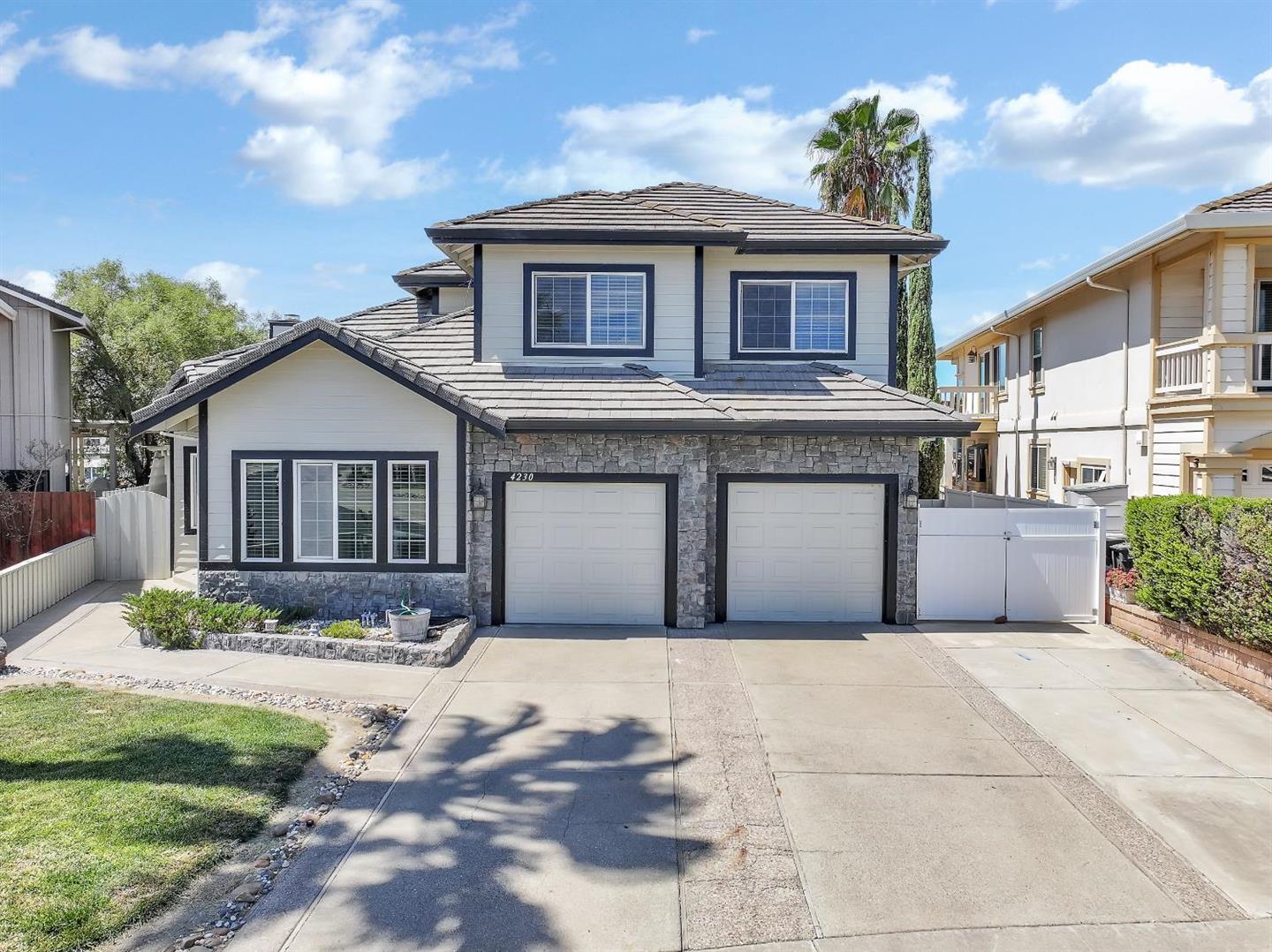 4230 Driftwood Place photo 18