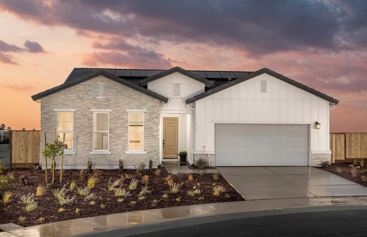 562 Lee Loop photo 18
