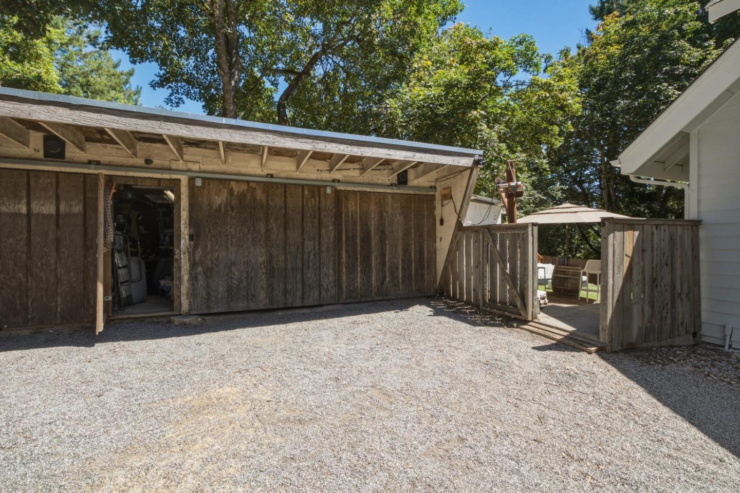 18143 Gloria Court photo 35