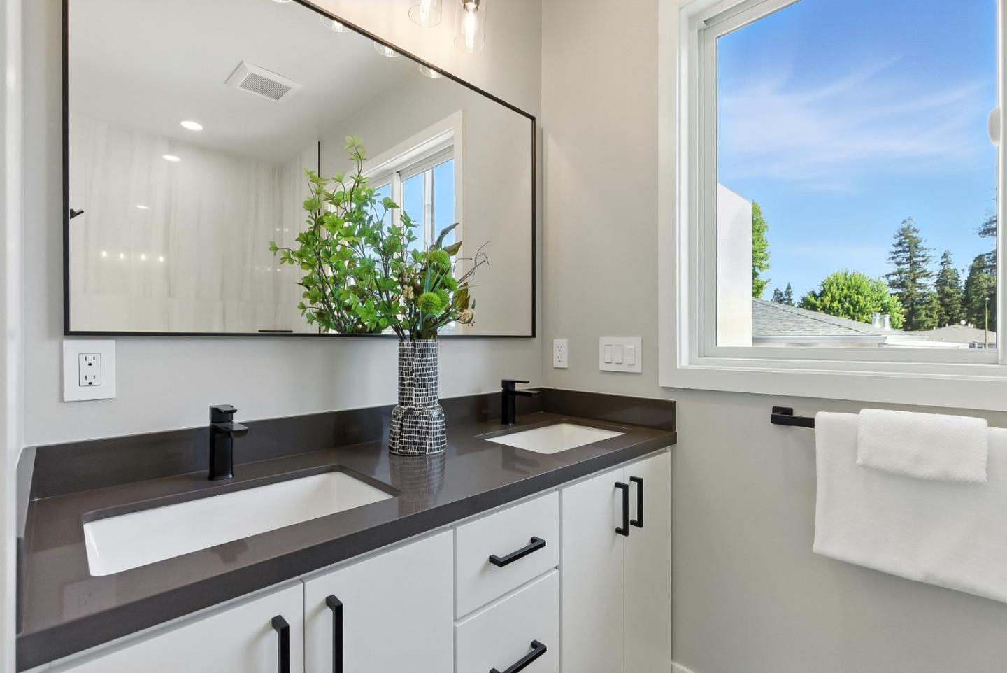 523 Union Avenue photo 42
