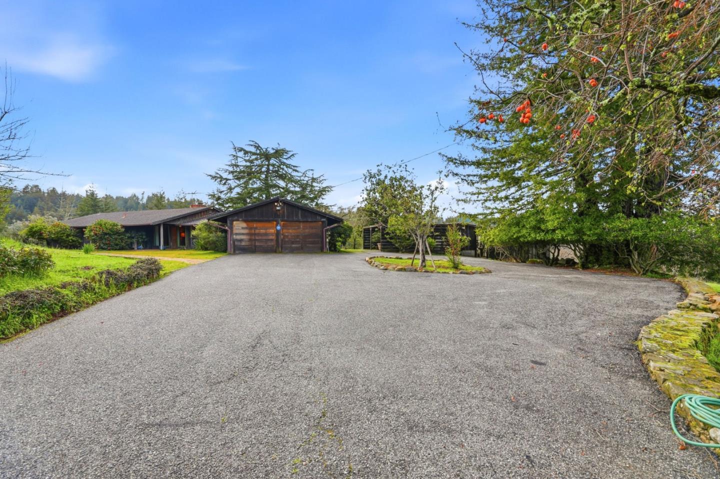 24733 Loma Prieta Avenue photo 34
