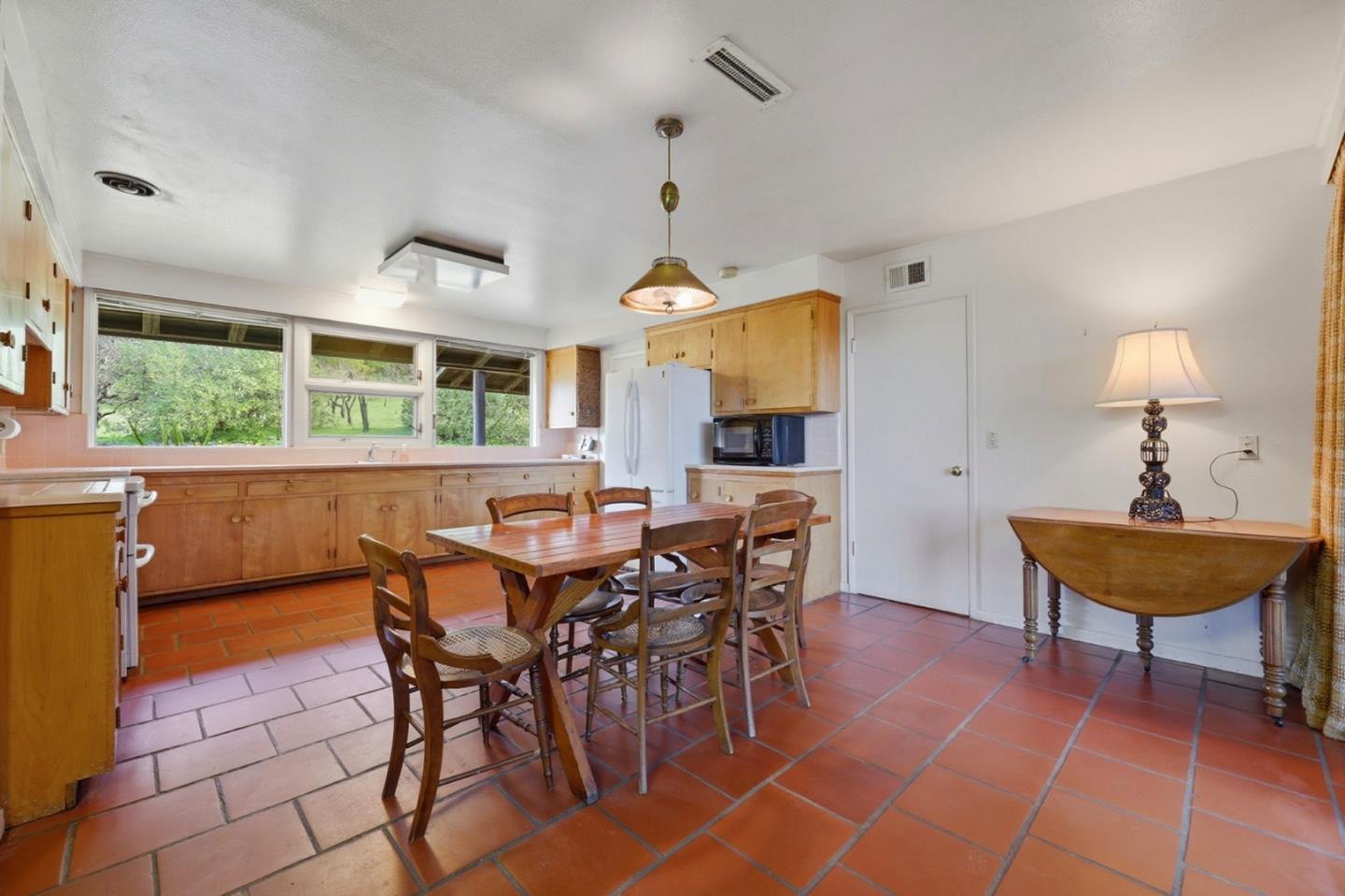 24733 Loma Prieta Avenue photo 6