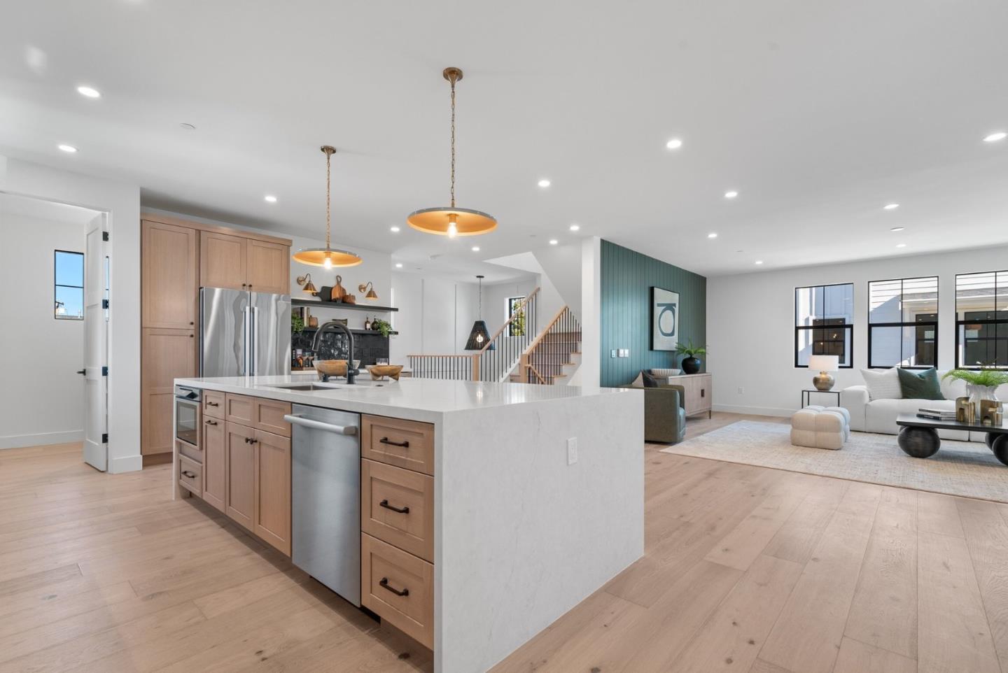 101 Sunnyside Court photo 12