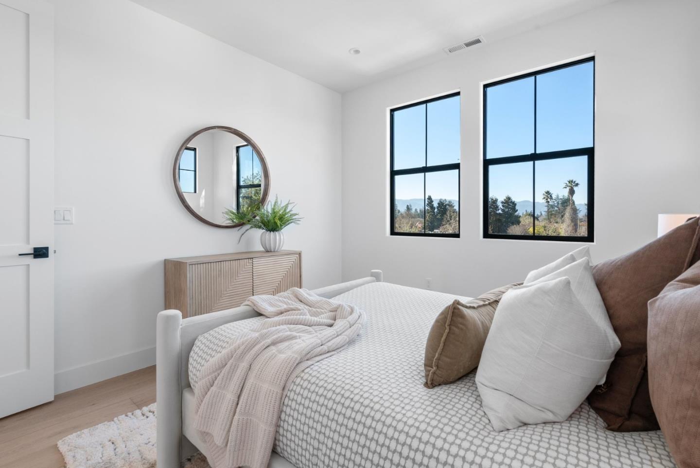101 Sunnyside Court photo 32