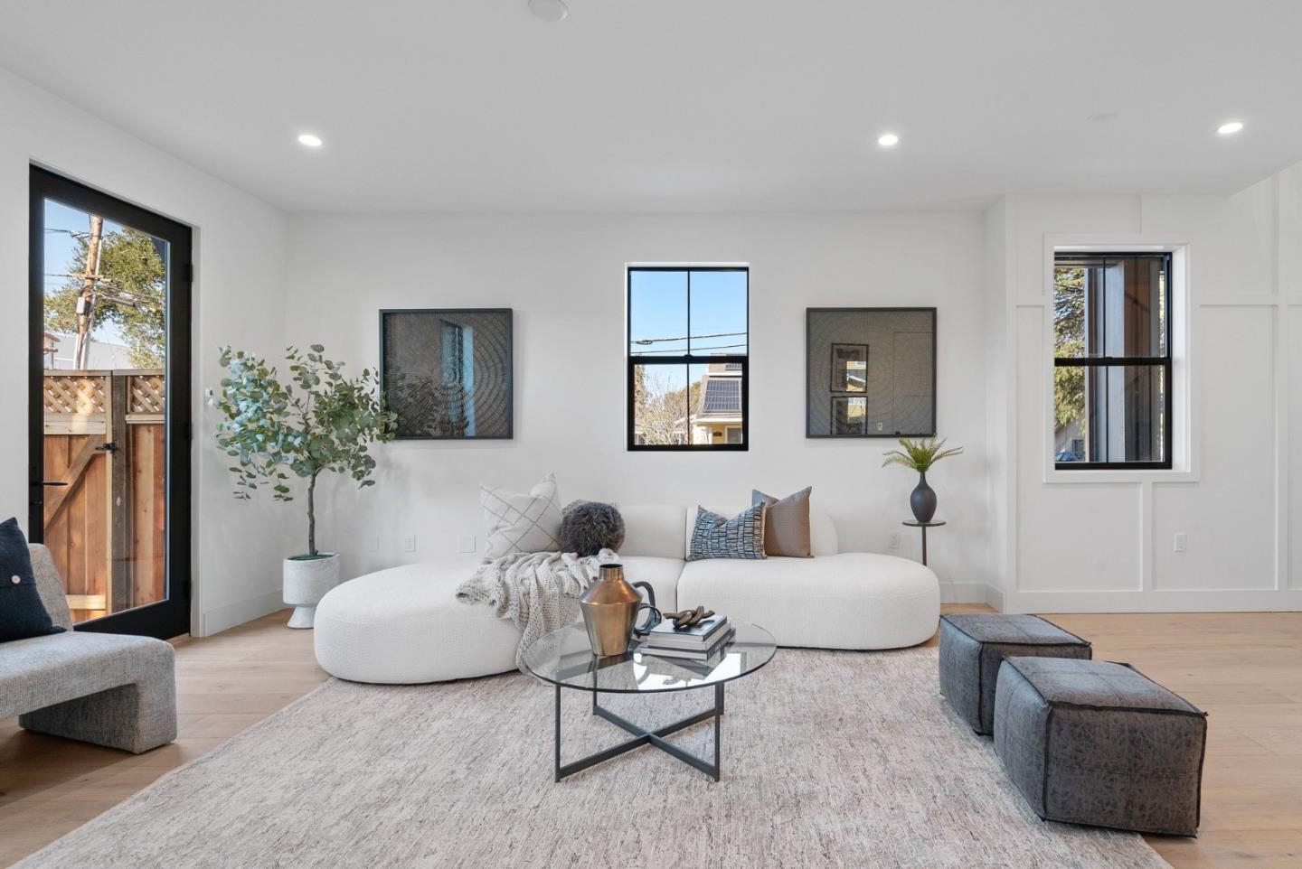 101 Sunnyside Court photo 6
