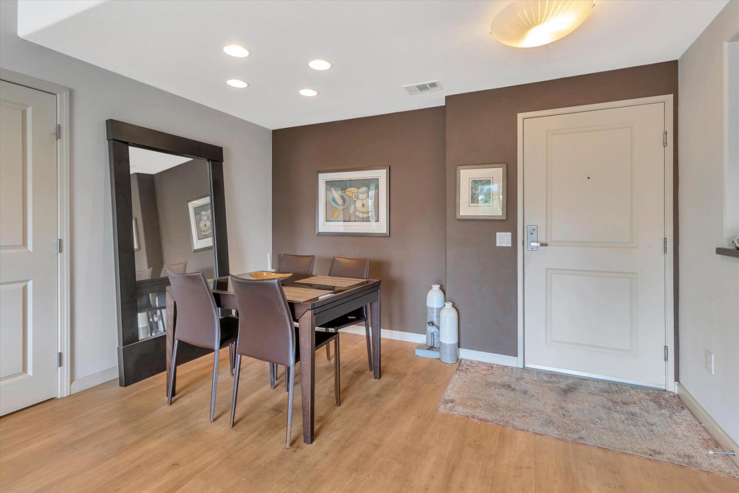 912 Campisi Way #311 photo 5