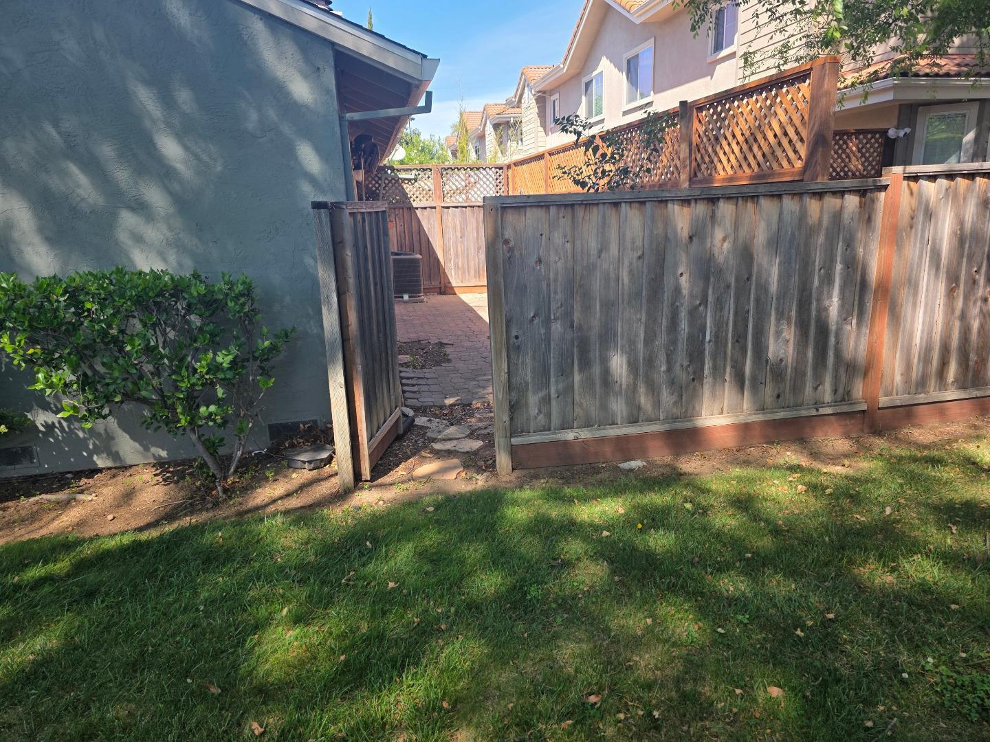 648 W Sunnyoaks Avenue photo 24