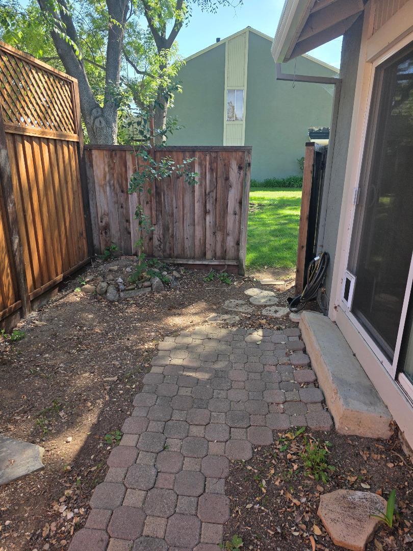 648 W Sunnyoaks Avenue photo 25