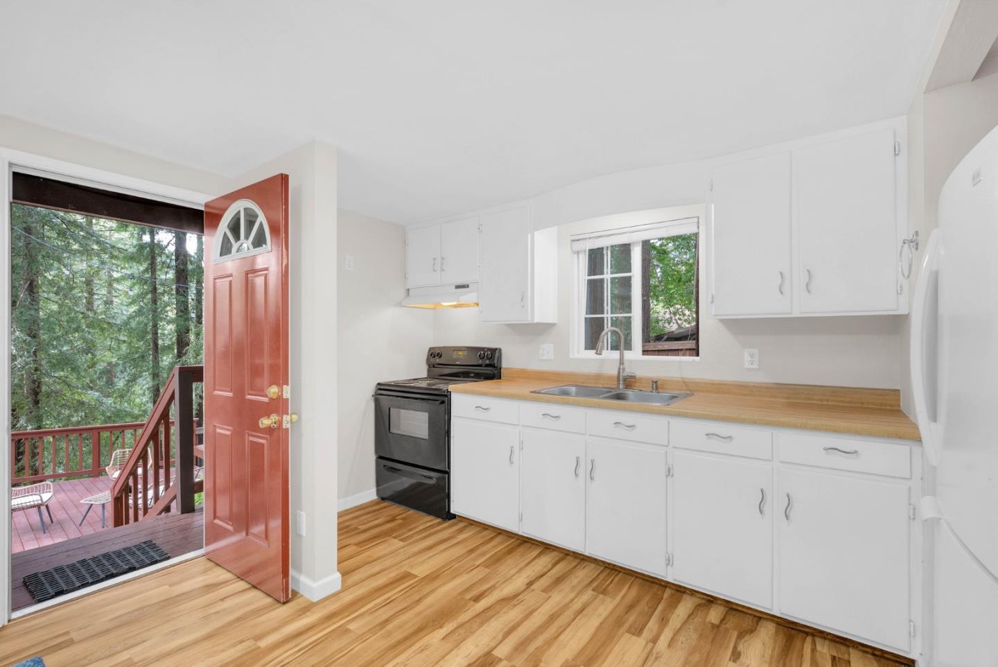 18485 Main Boulevard photo 28