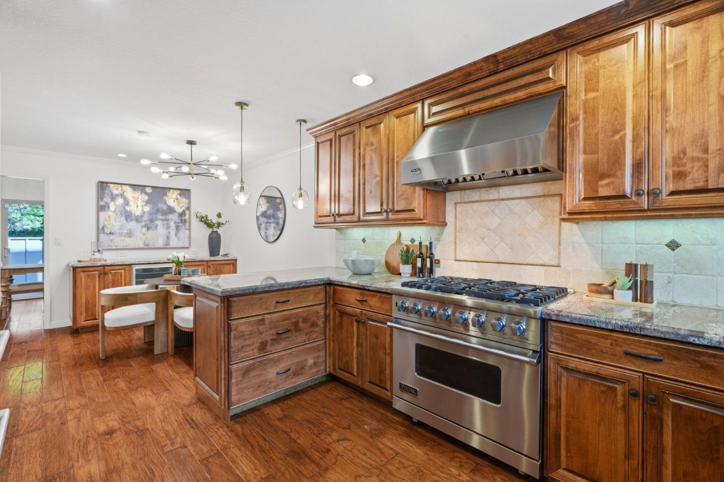 104 Cherry Hill Court photo 3