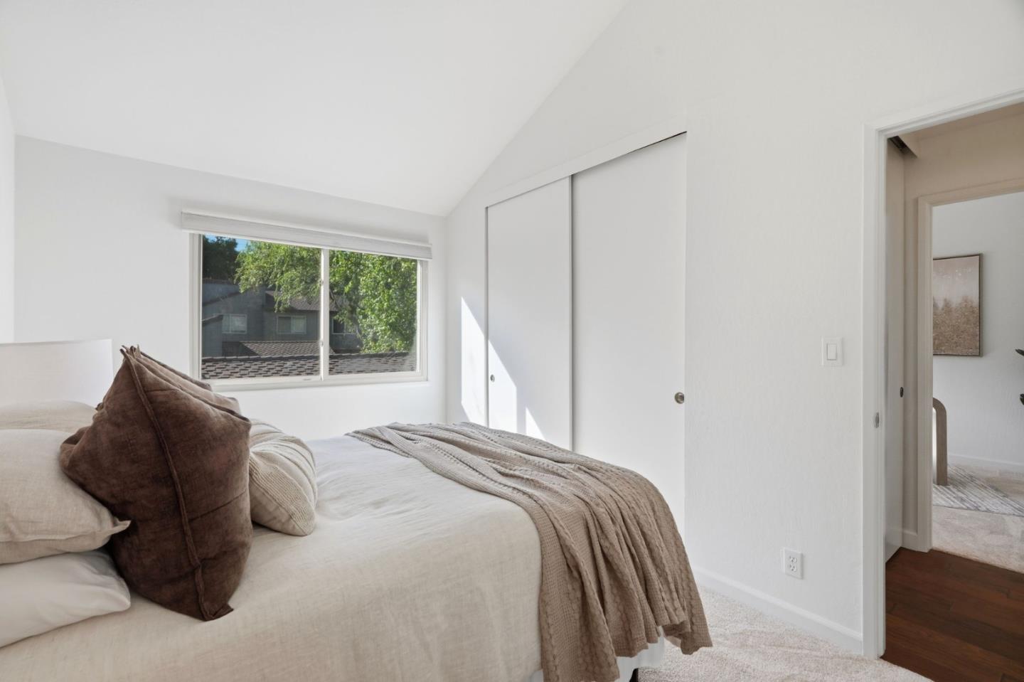104 Cherry Hill Court photo 27