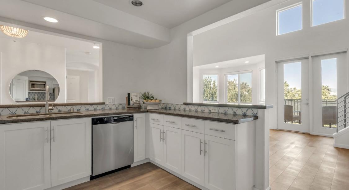 912 Campisi Way #402 photo 2