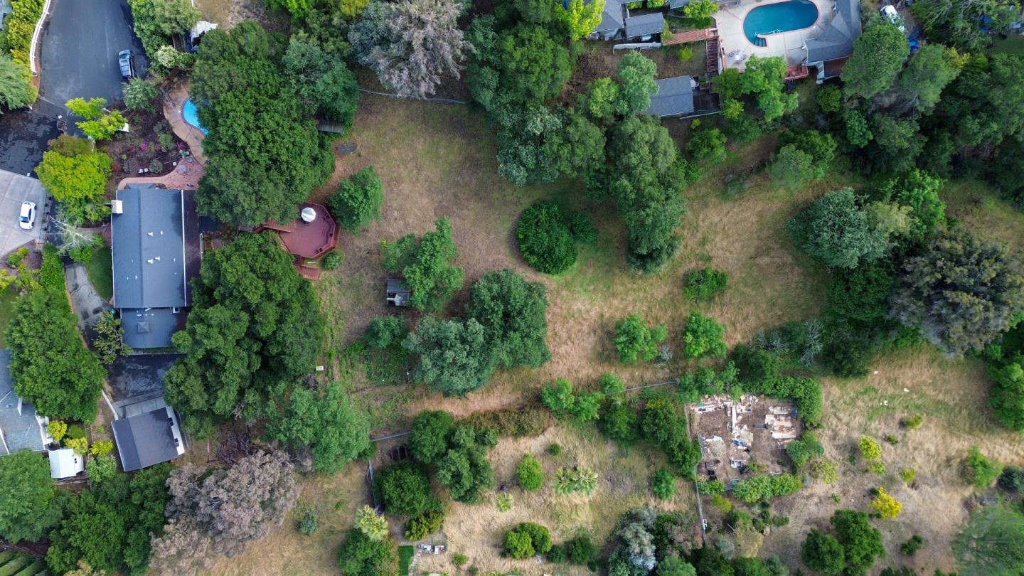 18627 Ambleside Ln, Saratoga, CA