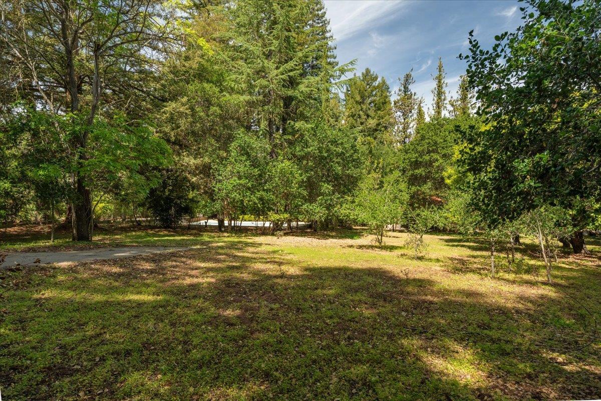 19941 Sunset Dr, Saratoga, CA