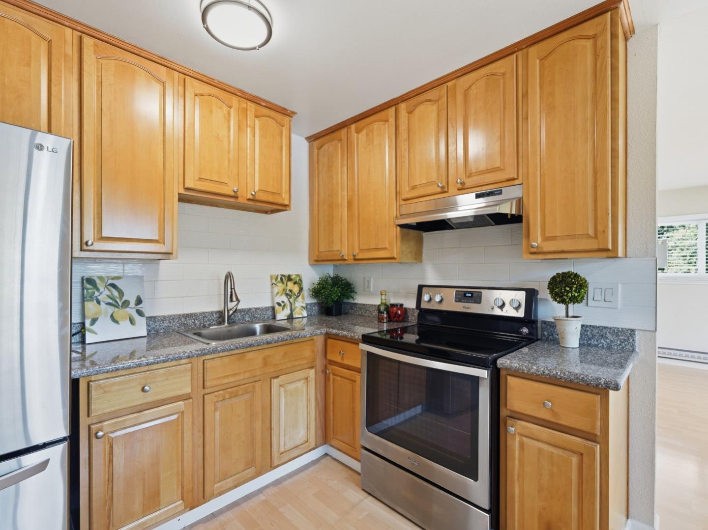 607 Valley Forge Way #4 photo 3