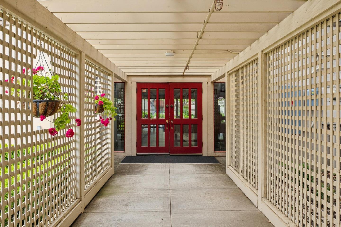 443 Alberto Way #B218 photo 33