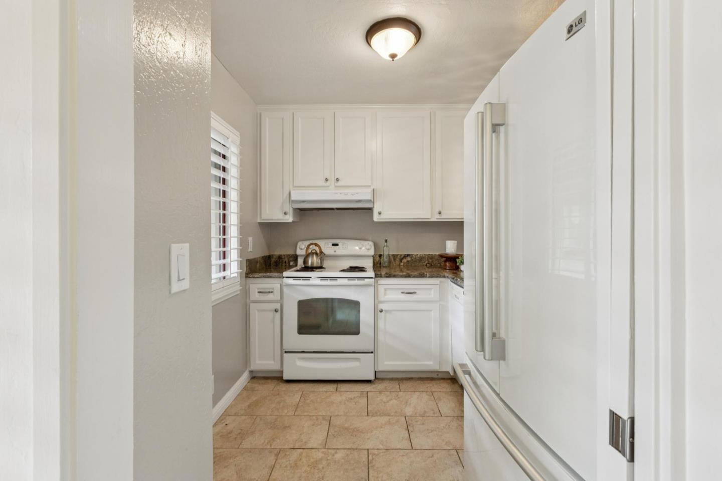 443 Alberto Way #B218 photo 5